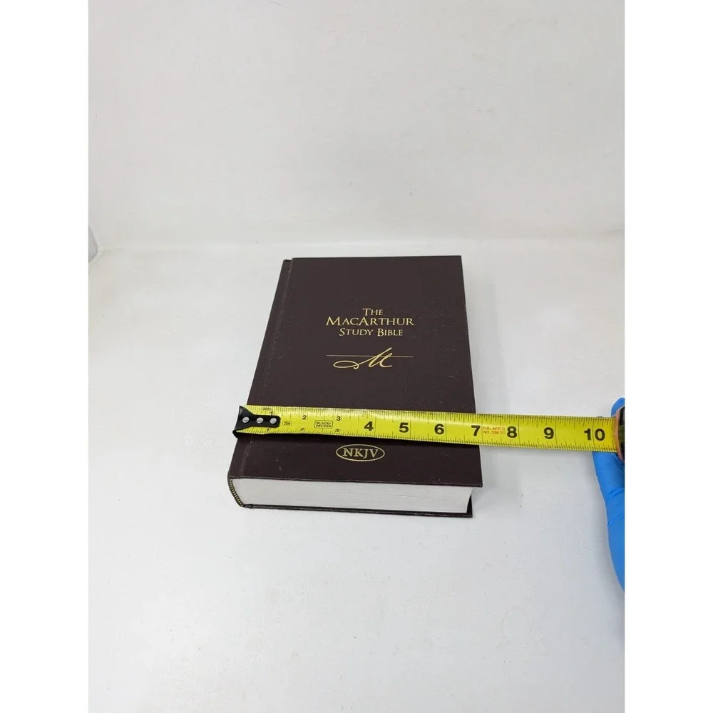 MacArthur Study Bible NKJV by John‎ MacArthur 1997 Hardcover Vintage 90s Revised